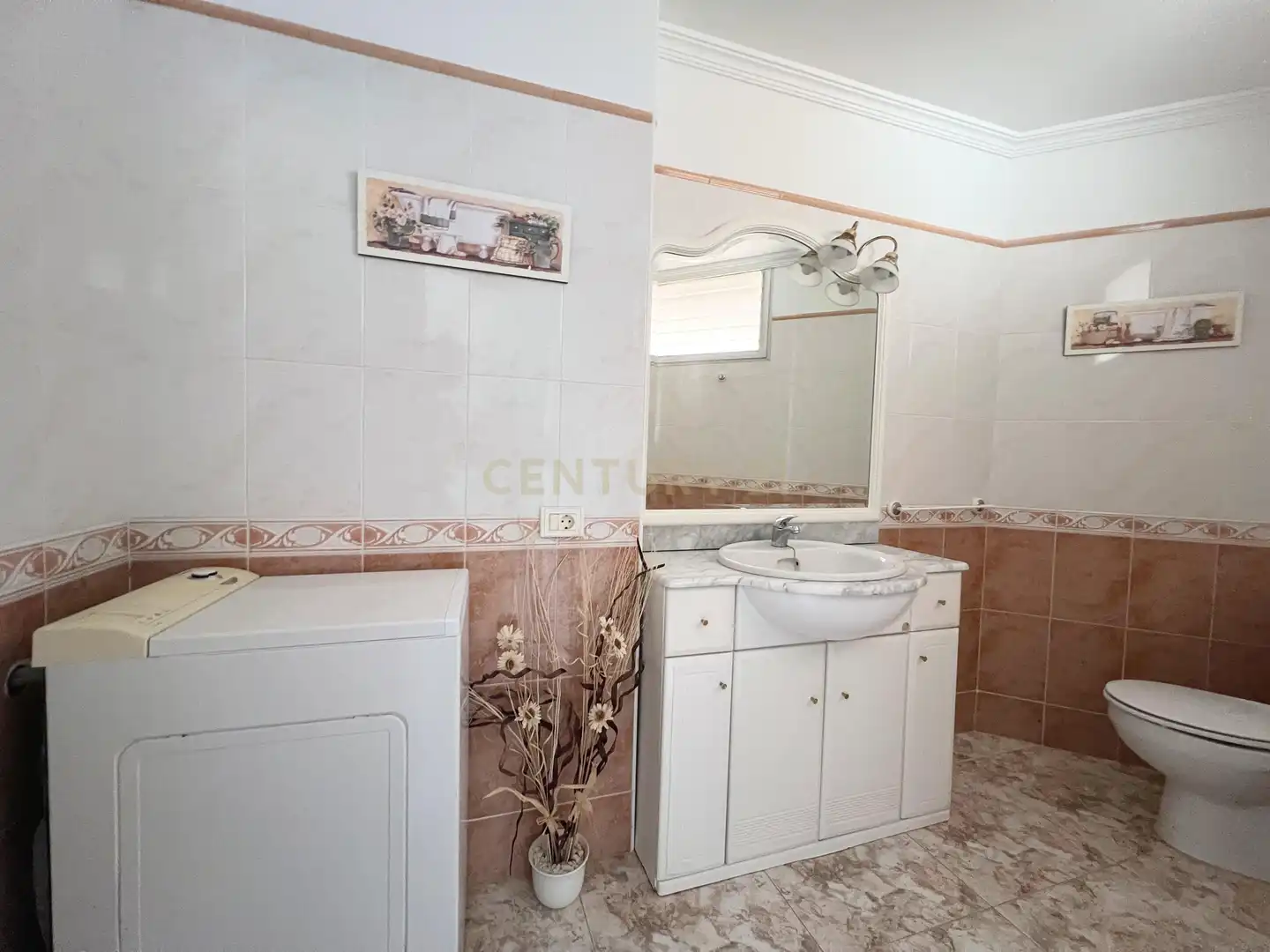 Badezimmer von Wohnungen zum Verkauf in Tacoronte