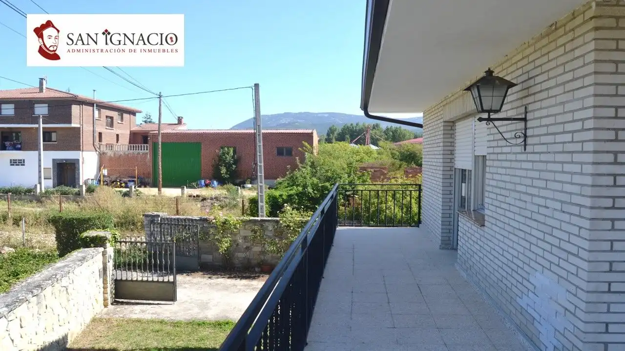 Terrassa de Casa o xalet en venda en Valle de Tobalina amb Calefacció, Jardí privat i Terrassa