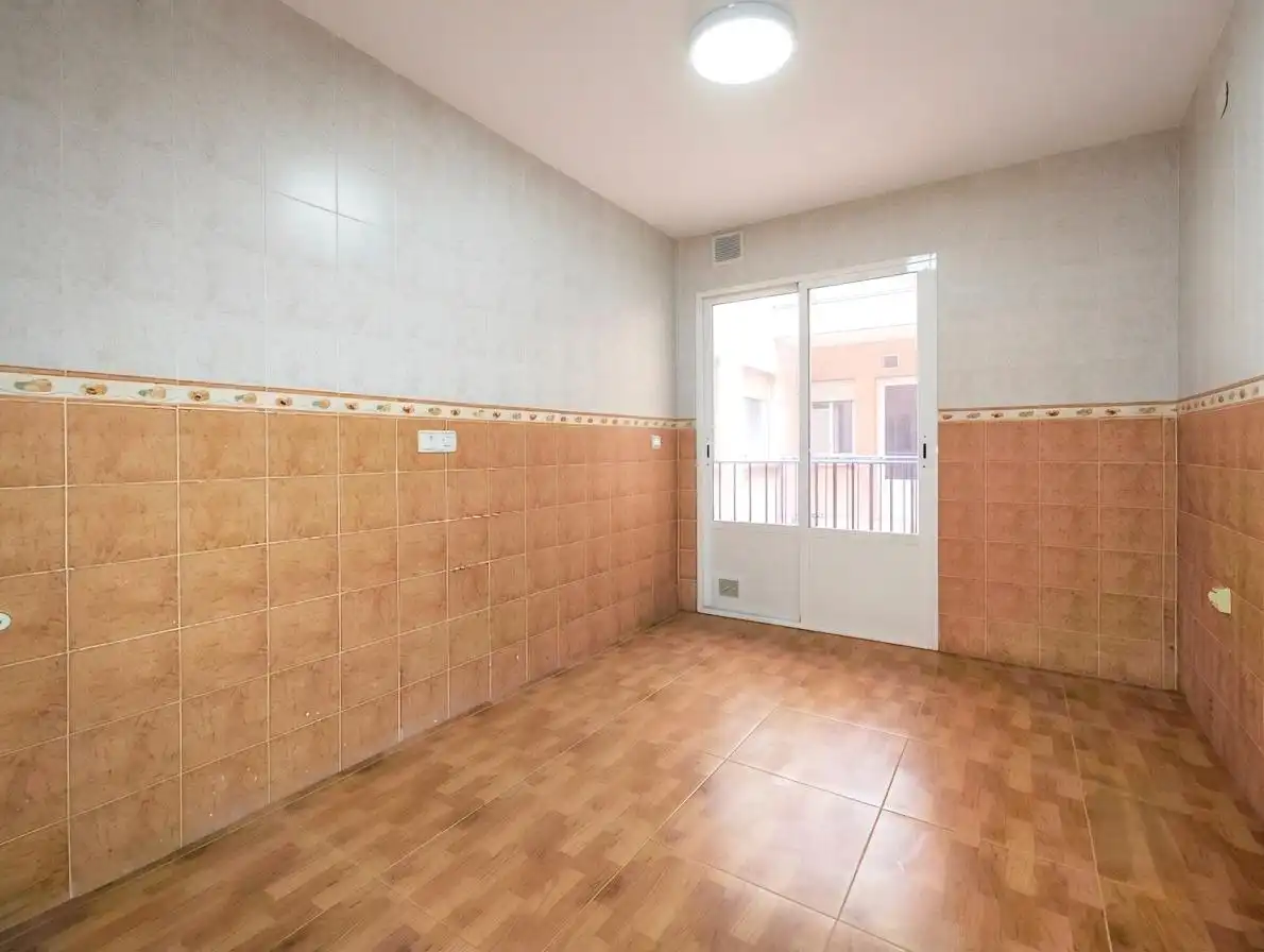Cocina de Piso en venta en Puertollano con Calefacción, Terraza y Balcón