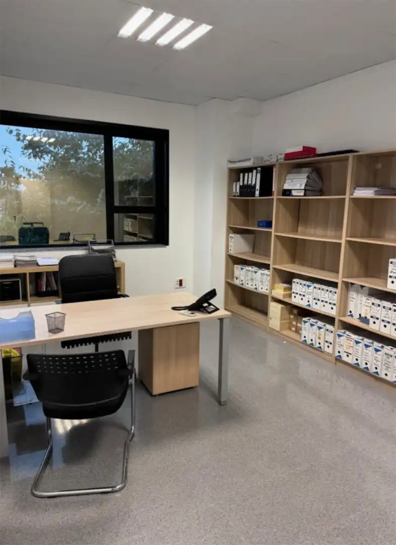 Fabrikhallen zur Miete in El Prat de Llobregat mit Alarm
