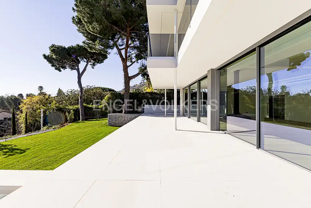 Vista exterior de Casa o chalet en venta en Barcelona con Aire acondicionado, Calefacción y Jardín privado