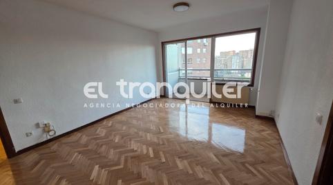 Foto 2 de Pis de lloguer a Camino Vinateros, Media Legua,  Madrid Capital