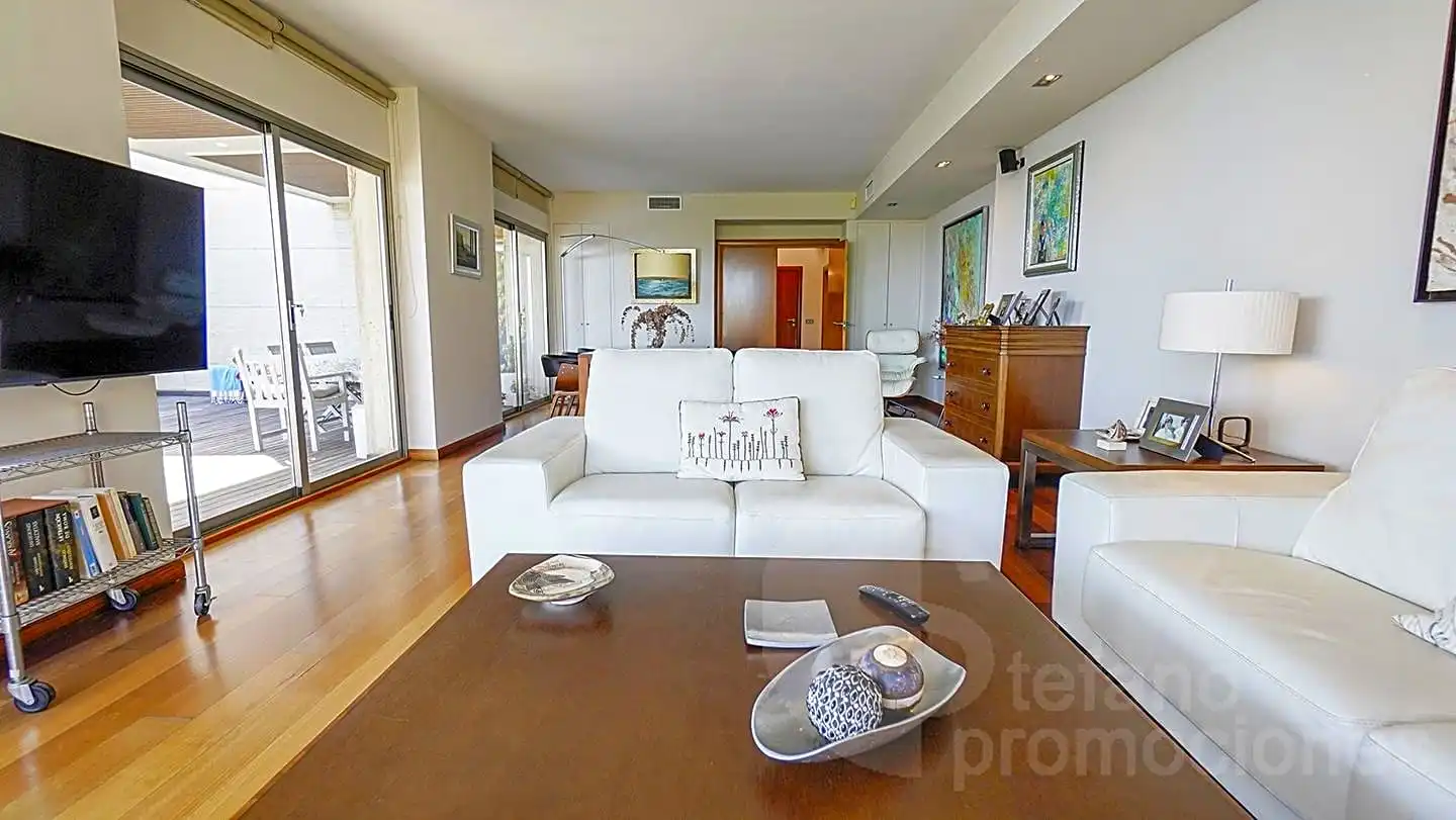Sala de estar de Casa o chalet en venta en Málaga con Aire acondicionado, Calefacción y Jardín privado