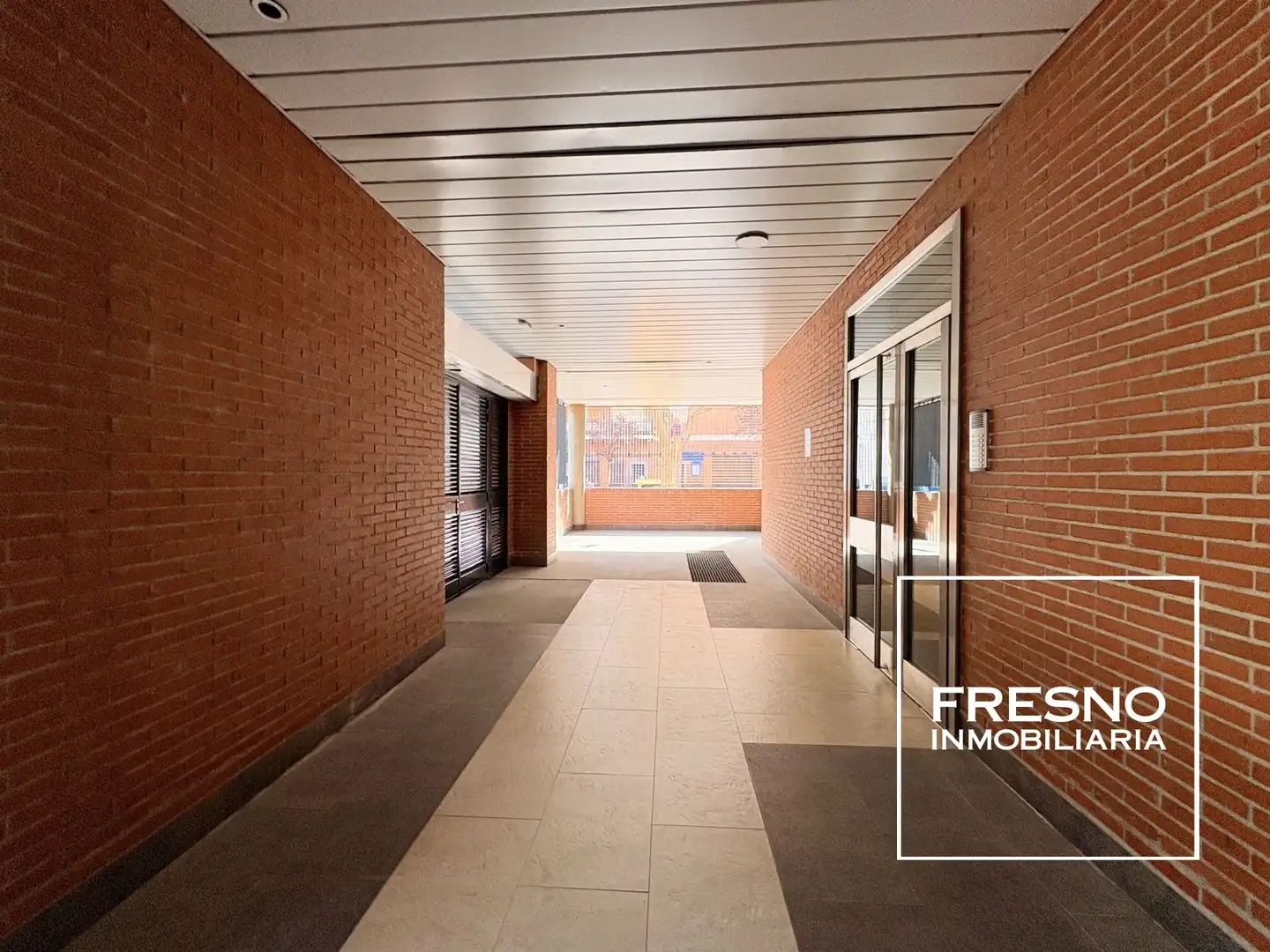 Flat for sale in Madrid  with Heating, Storage room and Community pool