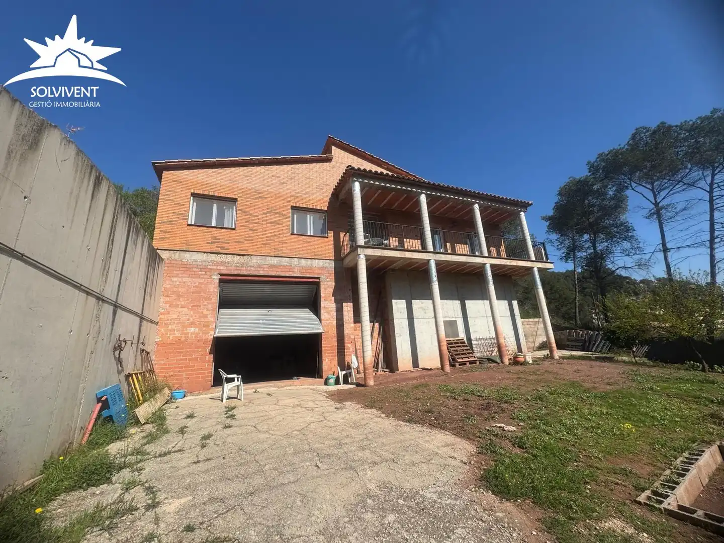 Vista exterior de Casa o xalet en venda en Corbera de Llobregat amb Jardí privat, Terrassa i Traster