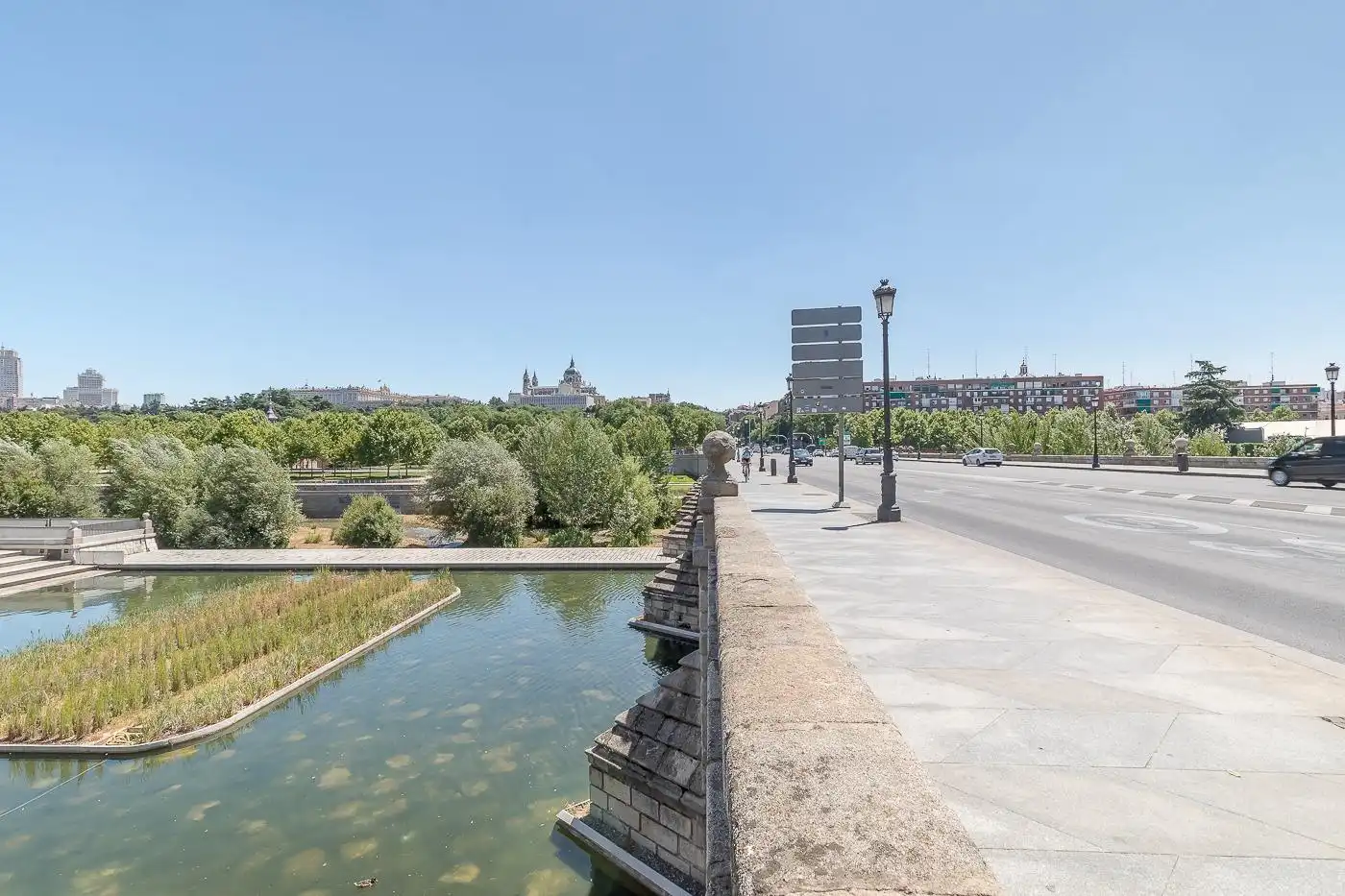 Exterior view of Flat for sale in Madrid  with Air Conditioner