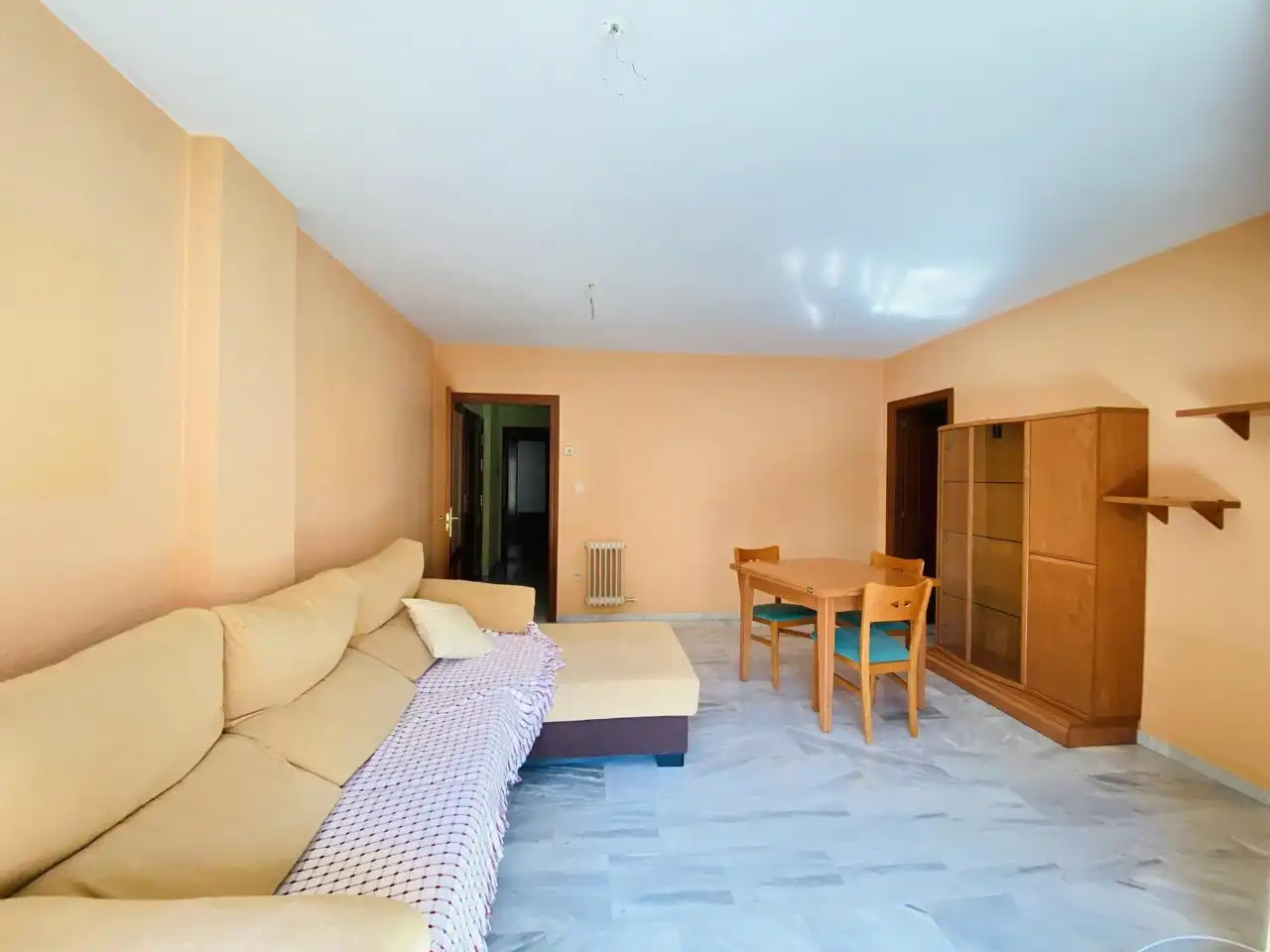 Piso con terraza en venta en Maria Teresa De Léon, imagen 5