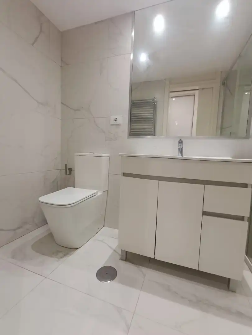 Apartamento de alquiler en Cuatro Caminos - Plaza de la Cubela