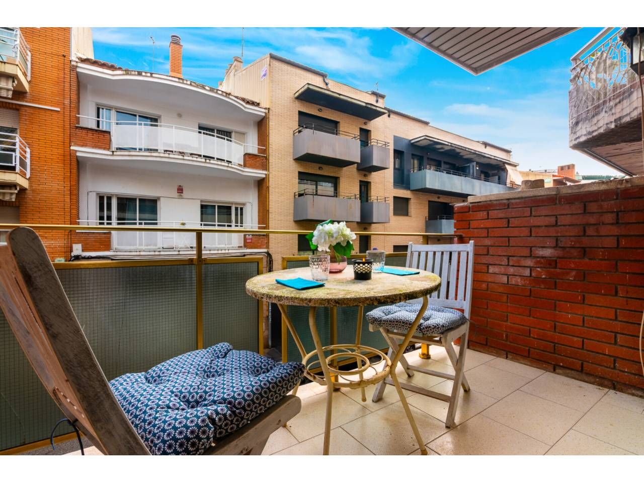 Casa adosada en venda a Calle Joan Maragall, Mercat