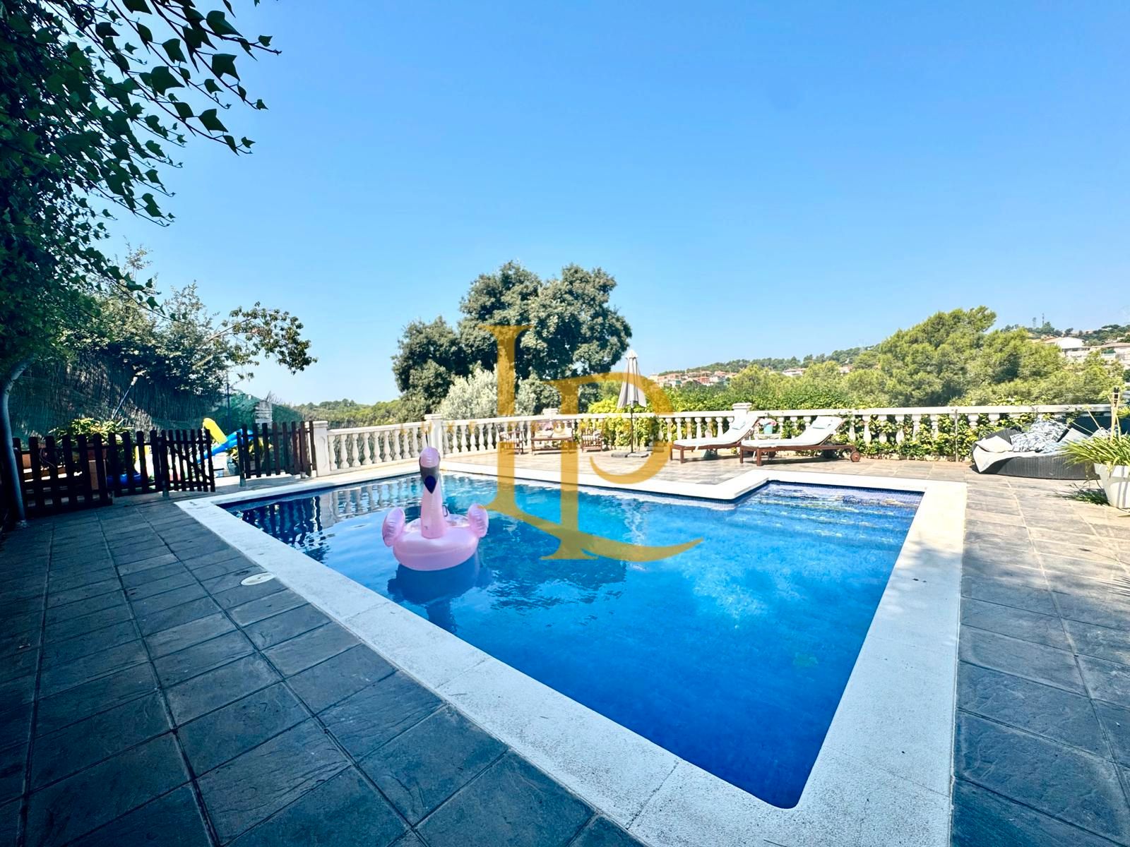 Swimming pool of House or chalet for sale in Rubí  with Air Conditioner, Heating and Private garden