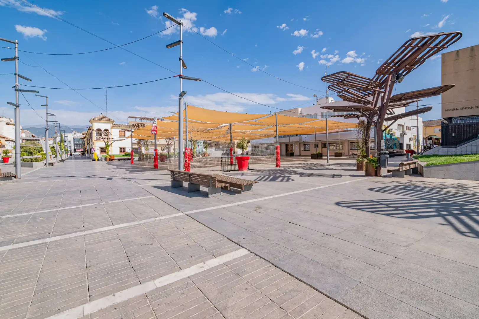 Vista exterior de Pis en venda en Armilla amb Terrassa i Balcó