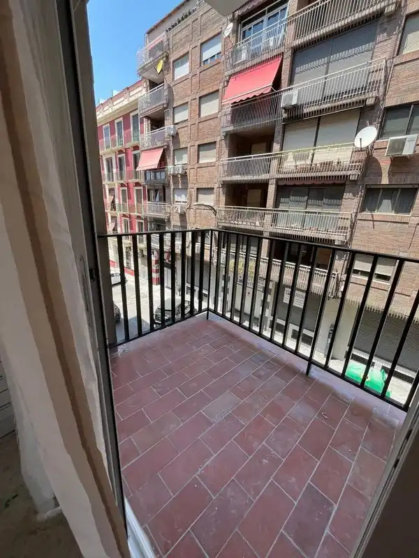 Piso con terraza en alquiler en Calle Santa Bárbara, imagen 6