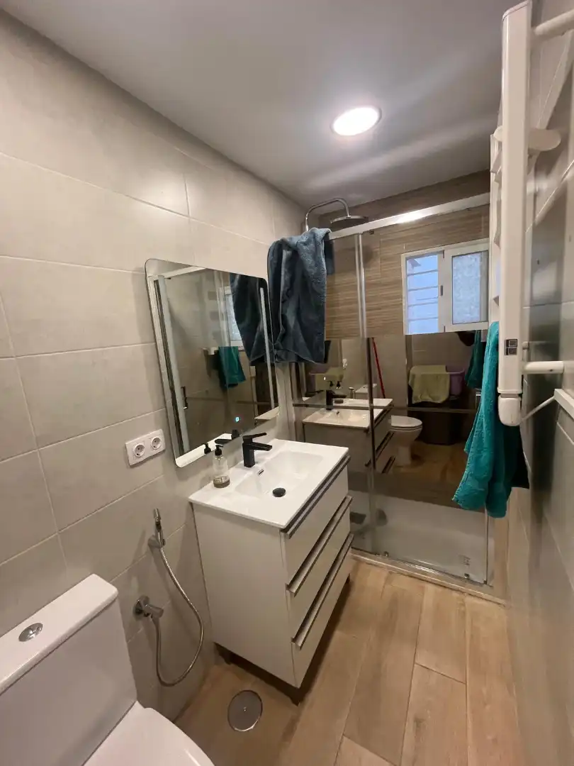 Bathroom of Flat for sale in Sevilla