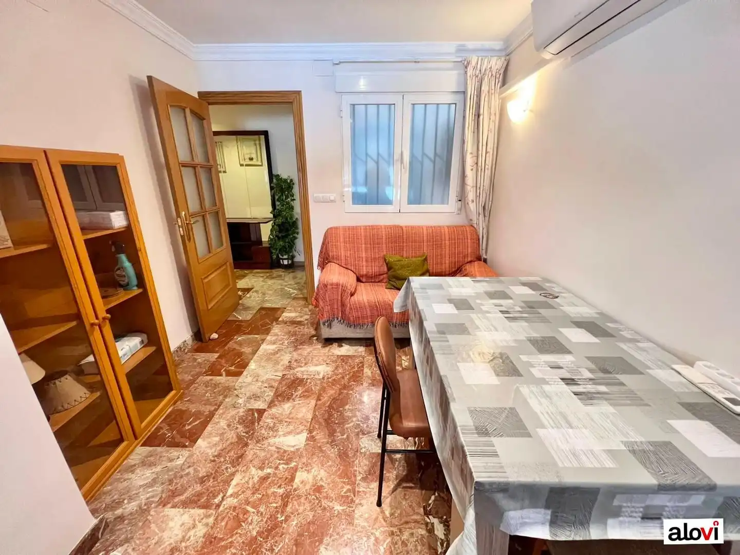 Sala de estar de Piso de alquiler en Granada con Aire acondicionado, Calefacción y Amueblado