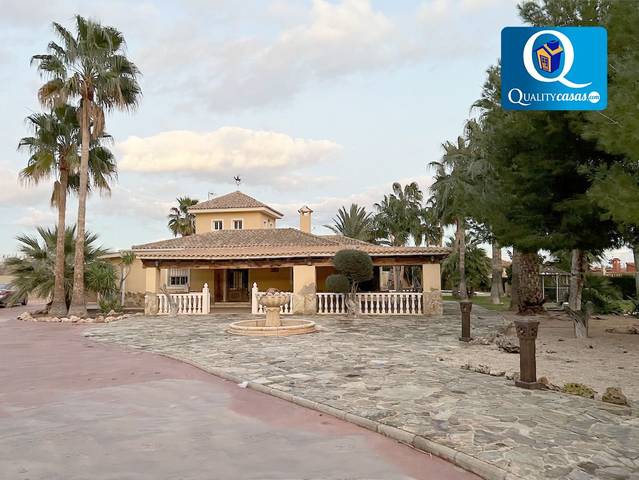 Casa-chalet en Venta en Fontcalent