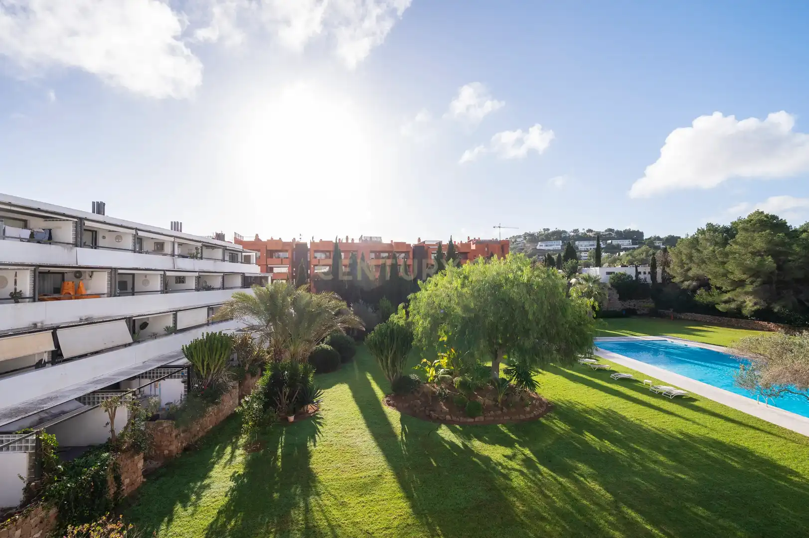 Garten von Wohnung zum Verkauf in Santa Eulària des Riu mit Klimaanlage, Privatgarten und Balkon