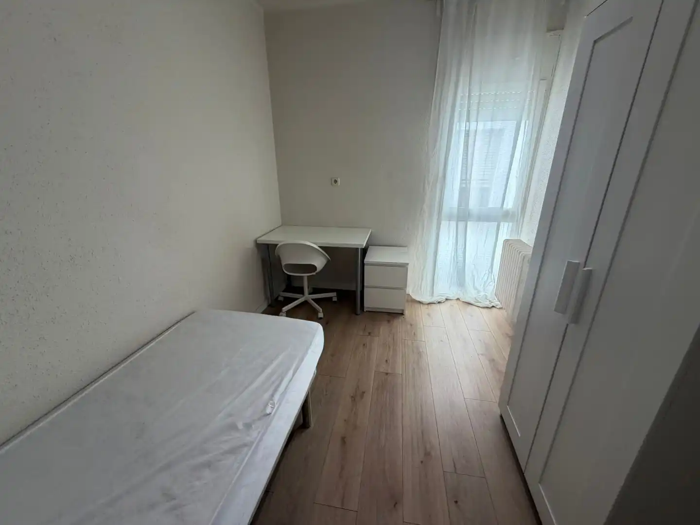 Bedroom of Flat for rent in Lleida  with Heating, Parquet flooring and Furnished