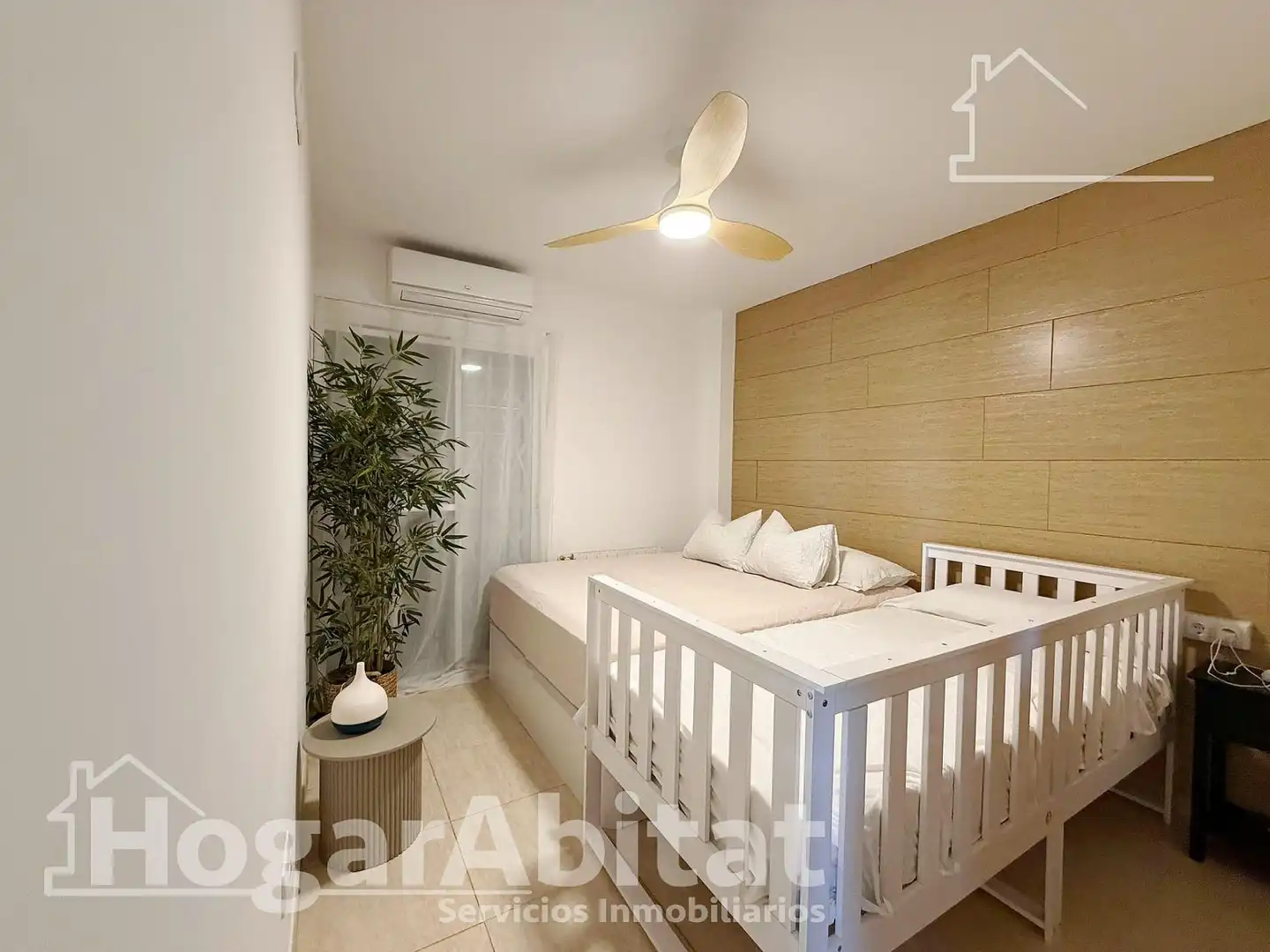 Bedroom of Houses for sale in Moncada  with Air Conditioner, Heating and Private garden