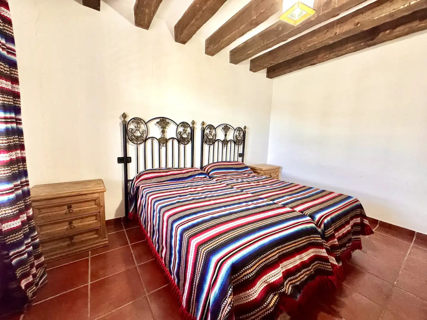 Bedroom of Buildings for sale in Juviles  with Alarm