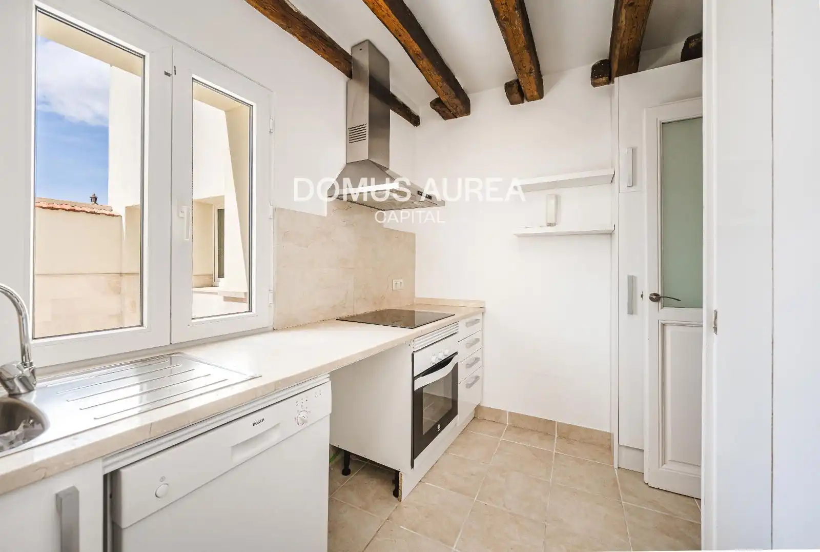 Cocina de Ático de alquiler en Madrid con Aire acondicionado, Calefacción y Parquet