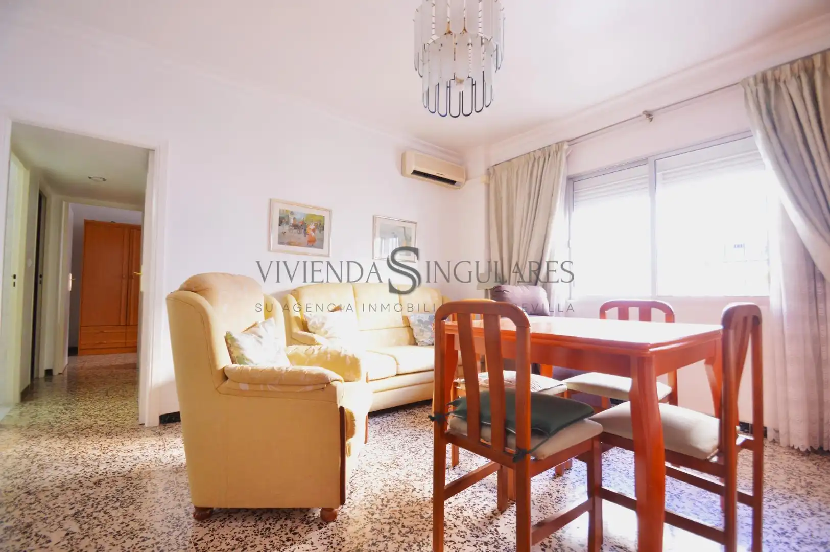 Sala d'estar de Pis en venda en Sevilla amb Aire condicionat