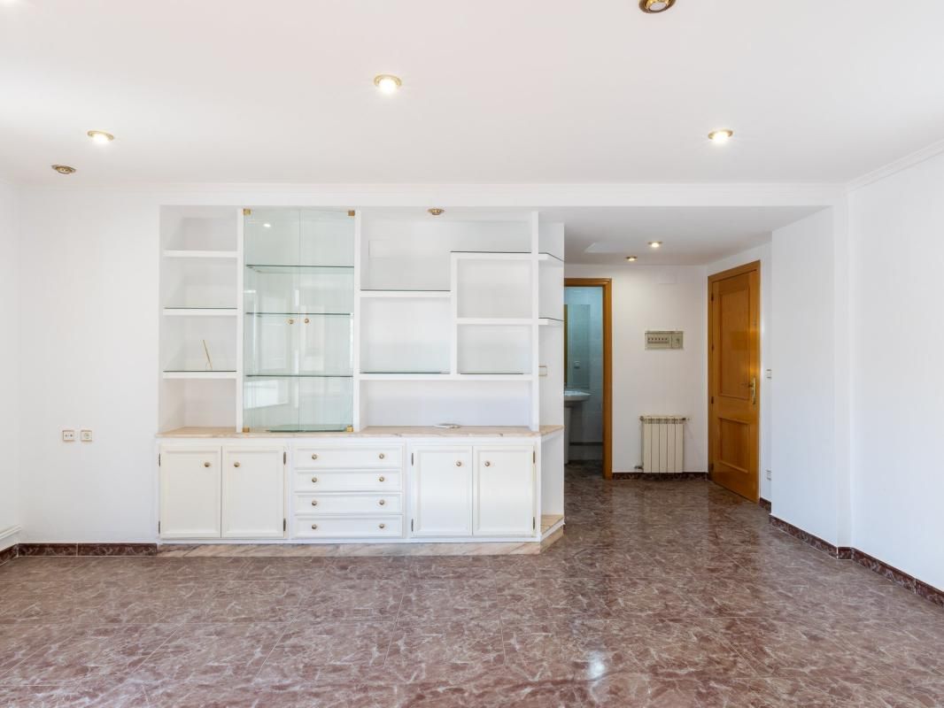 Casa adosada en venda en Utiel amb Aire condicionat i Traster