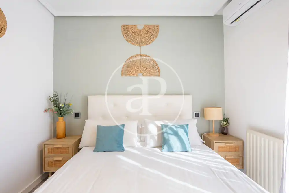 Penthouse with terrace to rent in Av. del Port, imagen 18