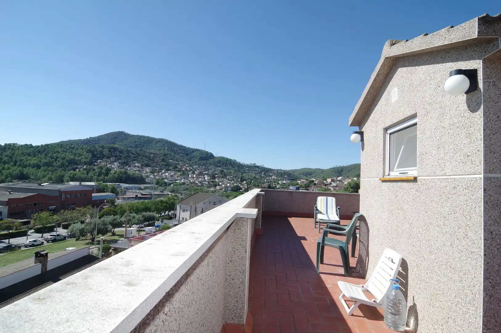 Terrassa de Casa o xalet en venda en Sant Vicenç Dels Horts amb Aire condicionat, Calefacció i Jardí privat