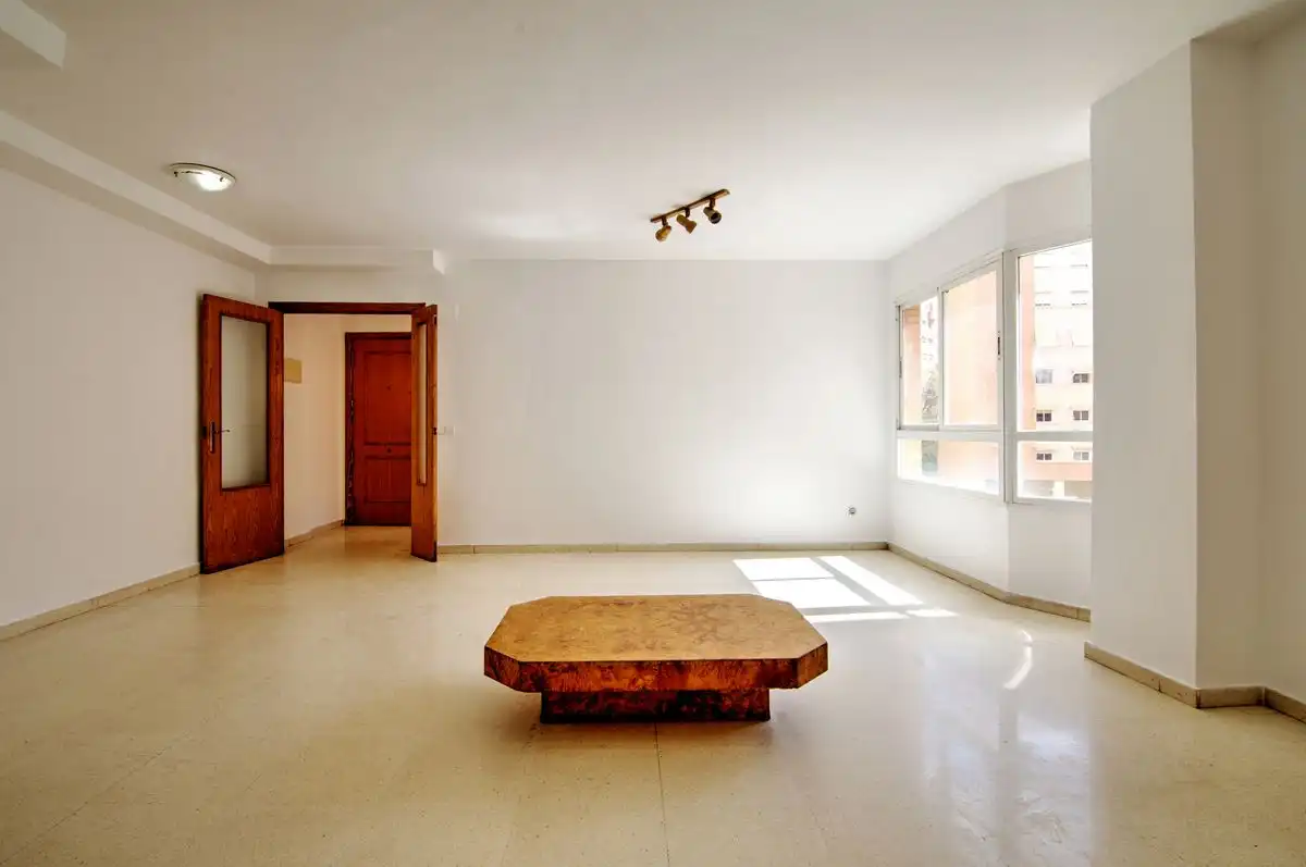 Sala de estar de Piso en venta en Alicante / Alacant con Calefacción y Piscina