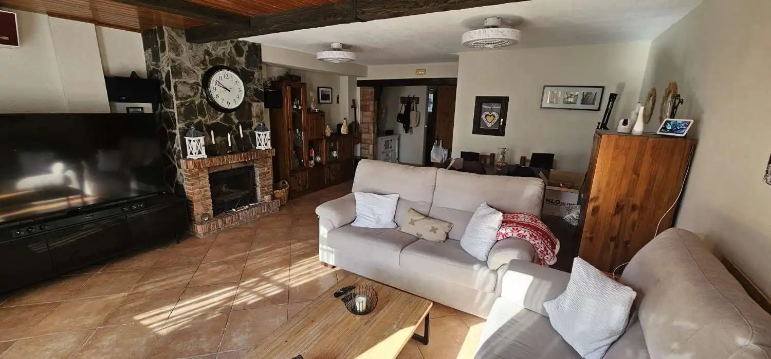 Sala d'estar de Casa o xalet en venda en Alhaurín de la Torre amb Aire condicionat, Calefacció i Terrassa