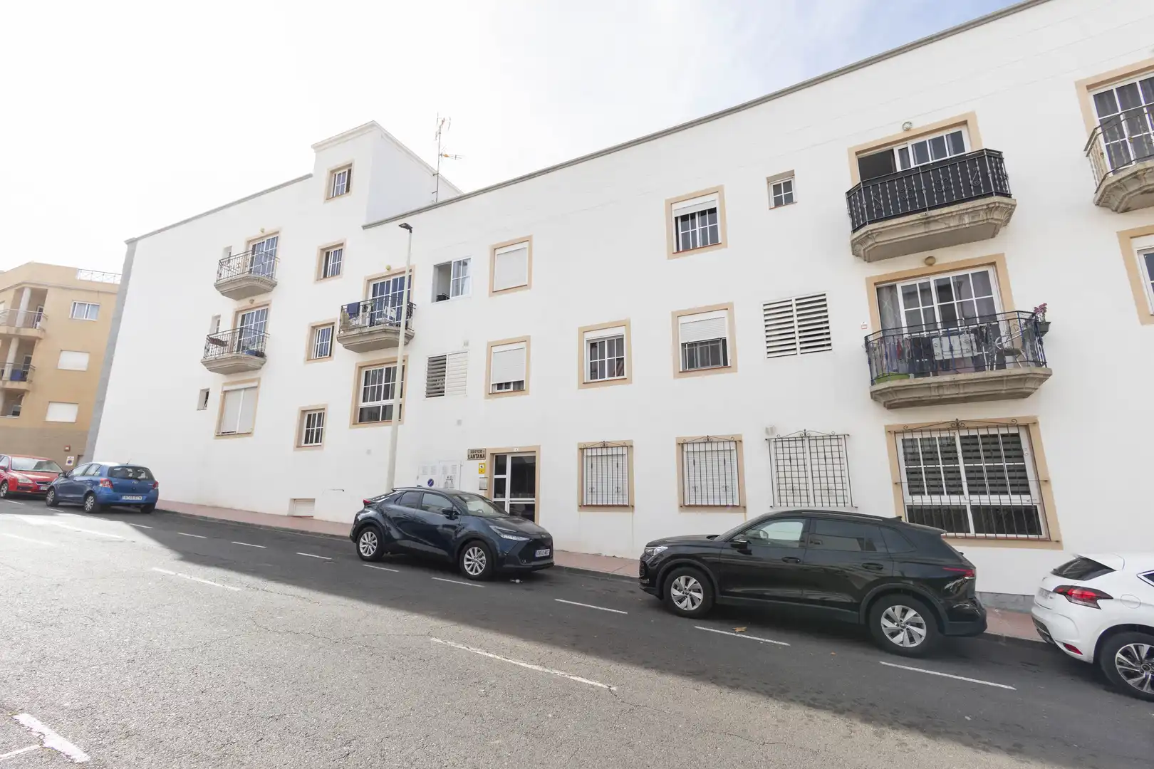 Vista exterior de Piso en venta en Adeje con Trastero y Balcón