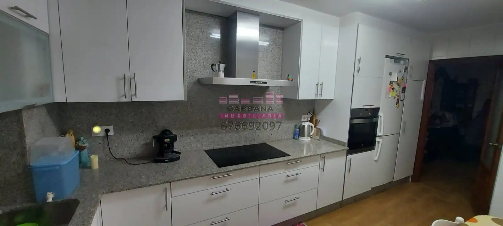 Flat for rent in Rúa Travesía de Vigo, Travesía de Vigo - San Xoán