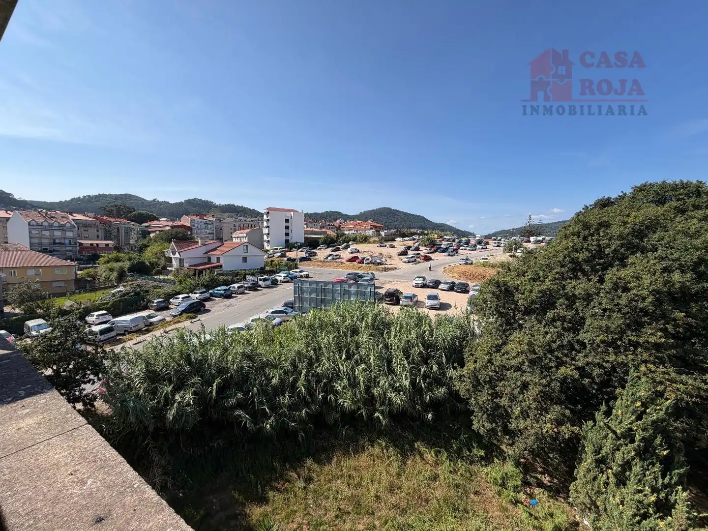Aparcament de Àtic en venda en Cangas  amb Terrassa