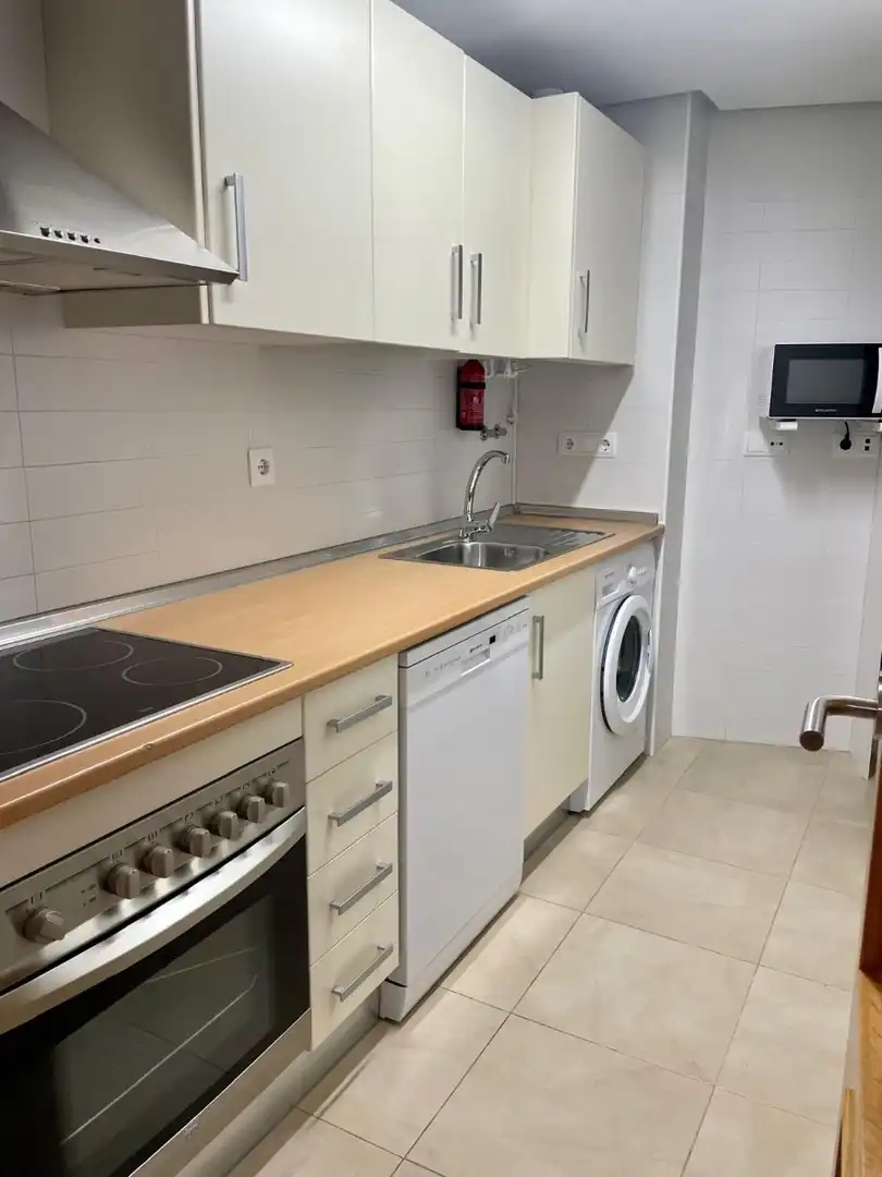 Cuina de Apartament de lloguer en Torre-Pacheco amb Aire condicionat, Piscina i Moblat