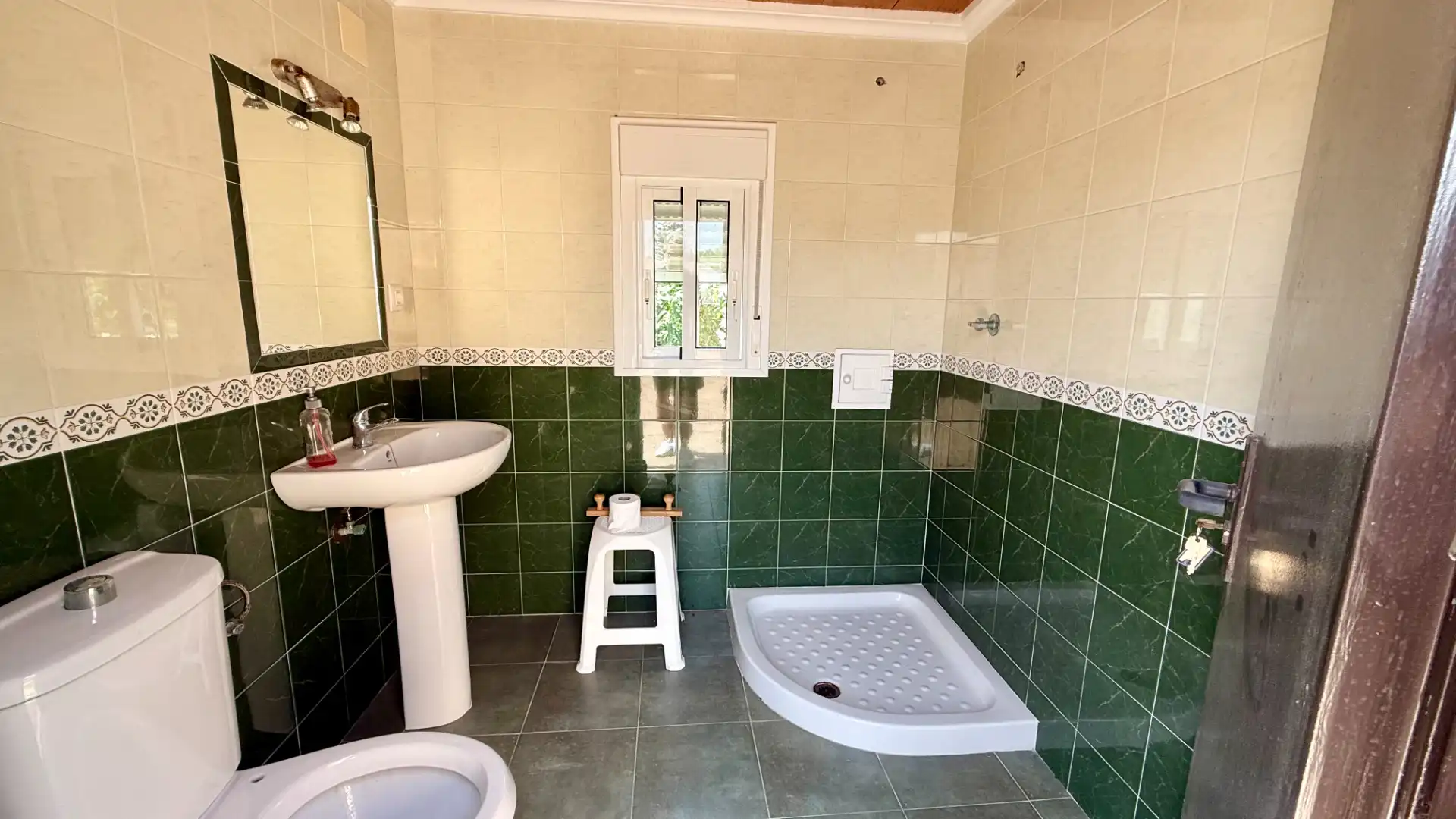 Baño de Casa o chalet en venta en Chiclana de la Frontera con Aire acondicionado, Calefacción y Jardín privado