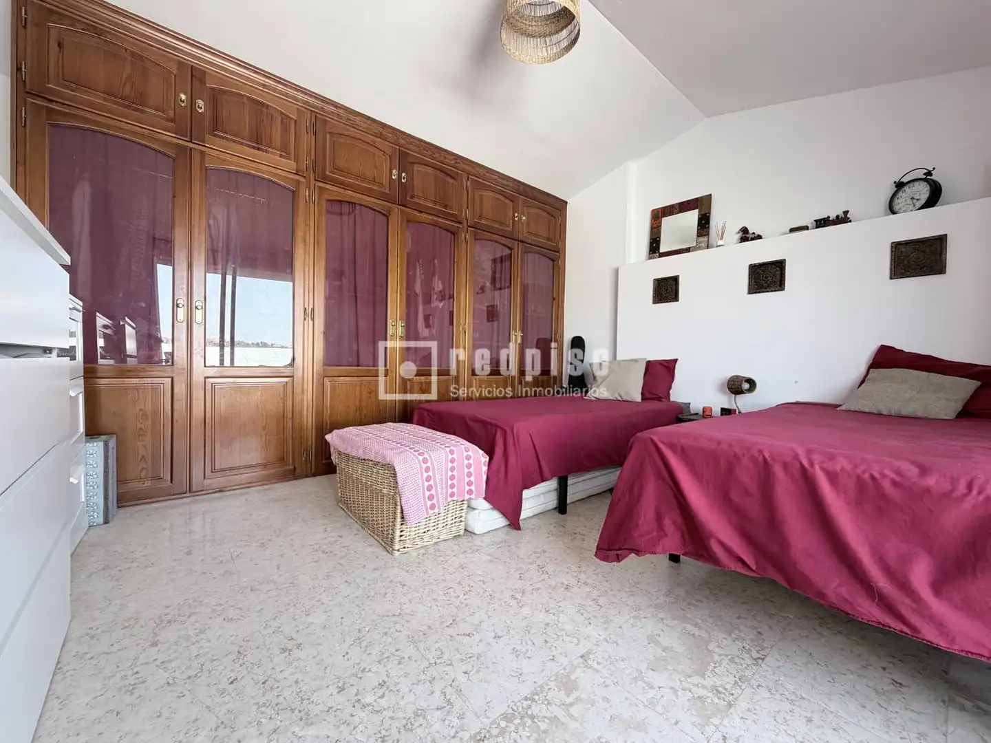 Habitación de Casa o chalet en venta en Rincón de la Victoria con Aire acondicionado, Terraza y Amueblado