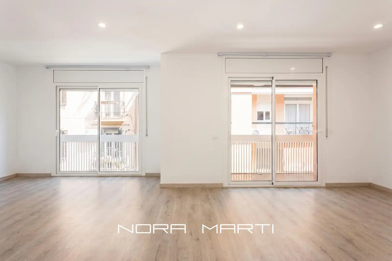 Sala de estar de Piso en venta en Barcelona con Terraza y Balcón