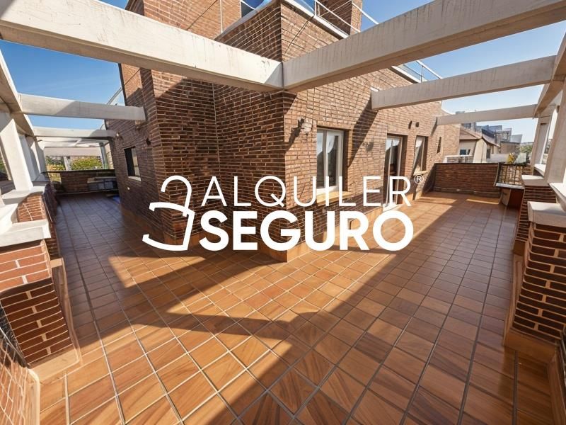 Terrassa de Àtic de lloguer en  Madrid Capital amb Aire condicionat, Calefacció i Terrassa