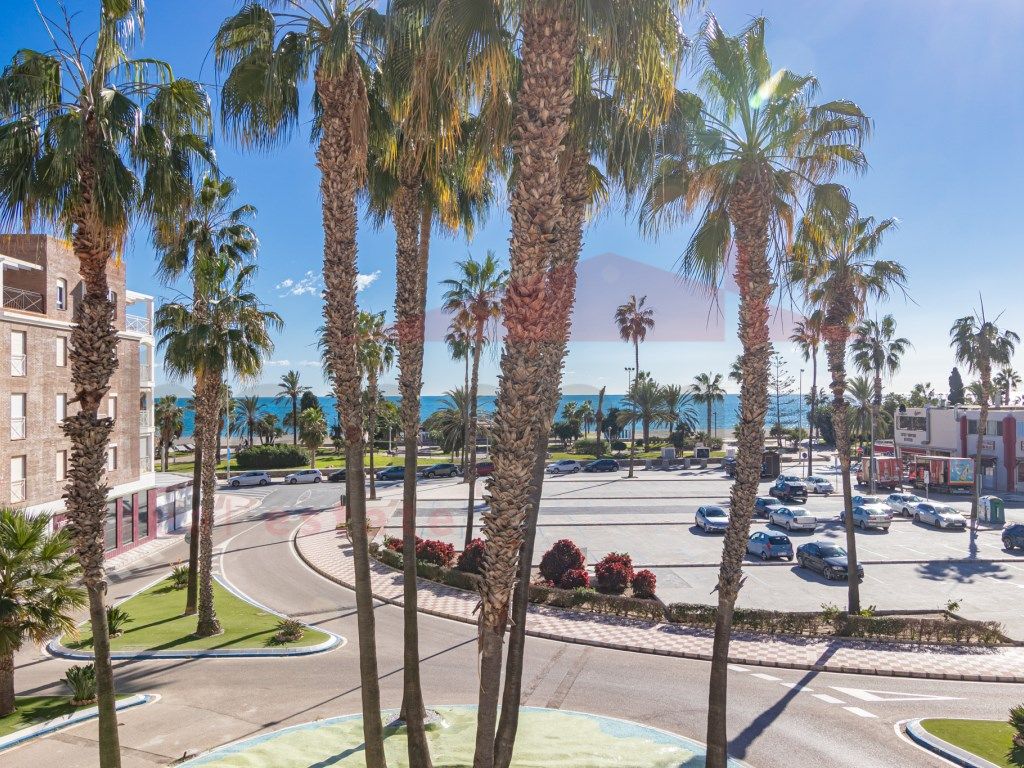 Exterior view of House or chalet for sale in Vélez-Málaga  with Air Conditioner and Terrace