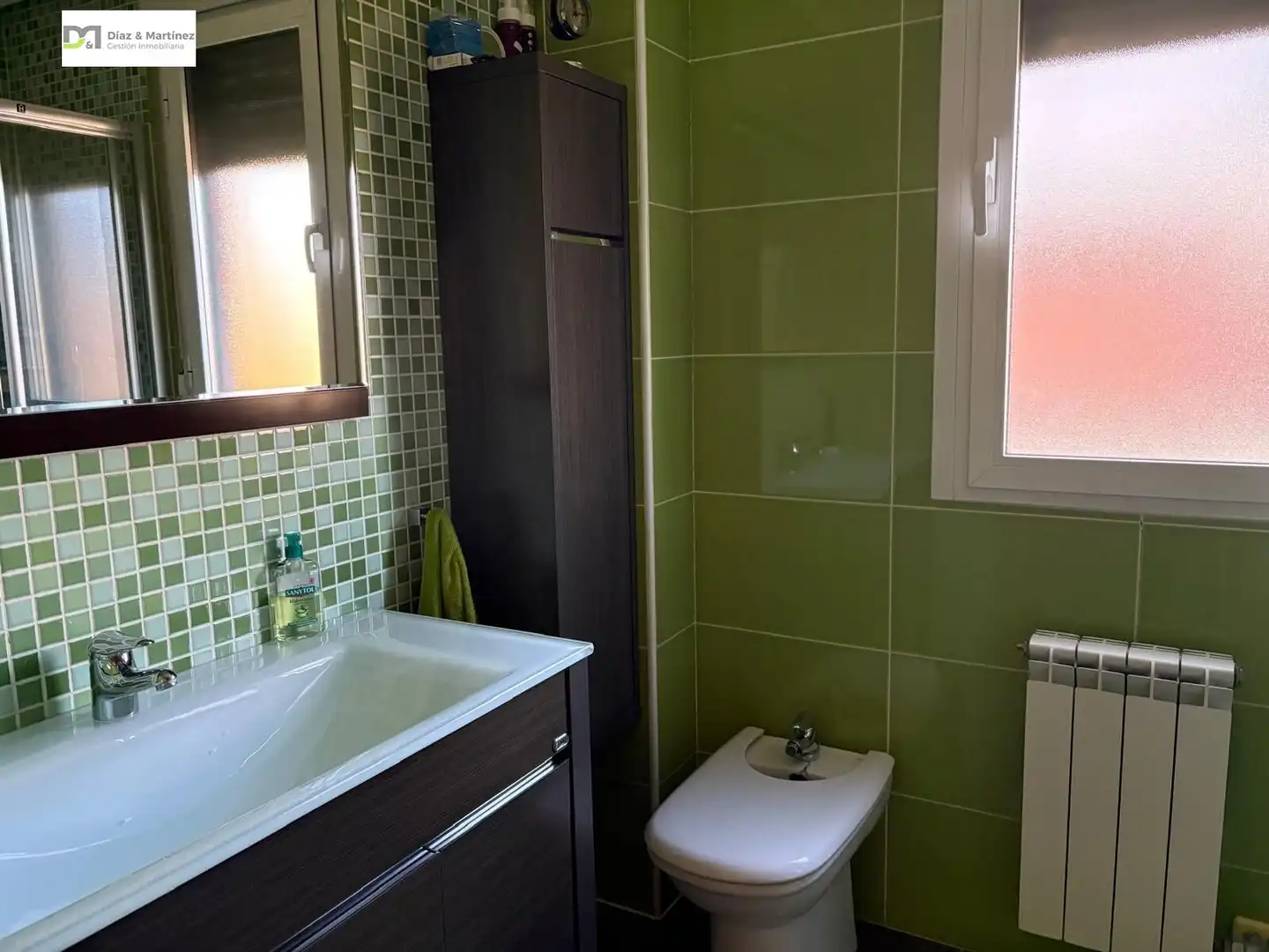 Baño de Casa o chalet en venta en San Andrés del Rabanedo con Calefacción, Jardín privado y Parquet