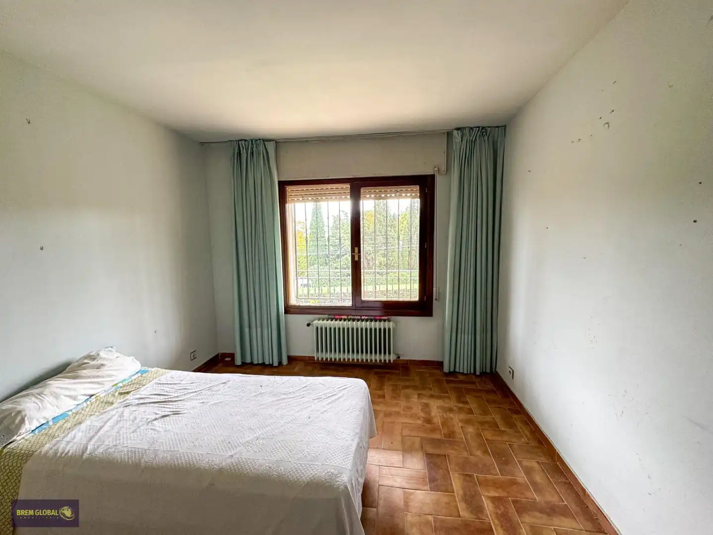 Dormitori de Casa o xalet en venda en Bustarviejo amb Calefacció, Jardí privat i Traster