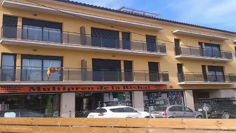 Local comercial en venta en Carrer de la Solidaritat