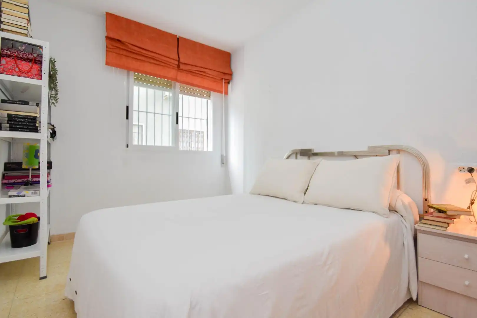 Bedroom of Flat for sale in Granada  with Balcony