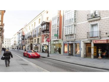 Oficina con ascensor en venta en Calle SANTANDER