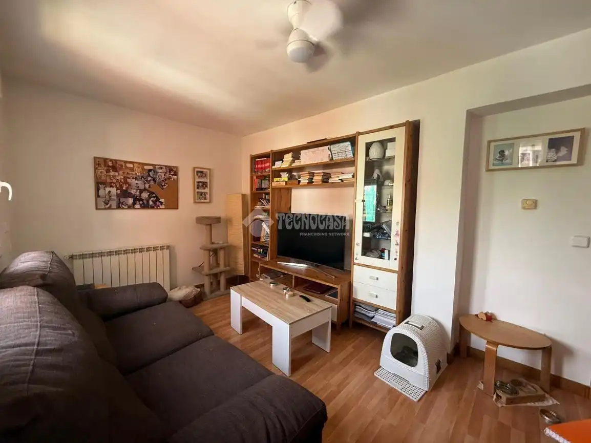 Sala d'estar de Pis en venda en Madrid