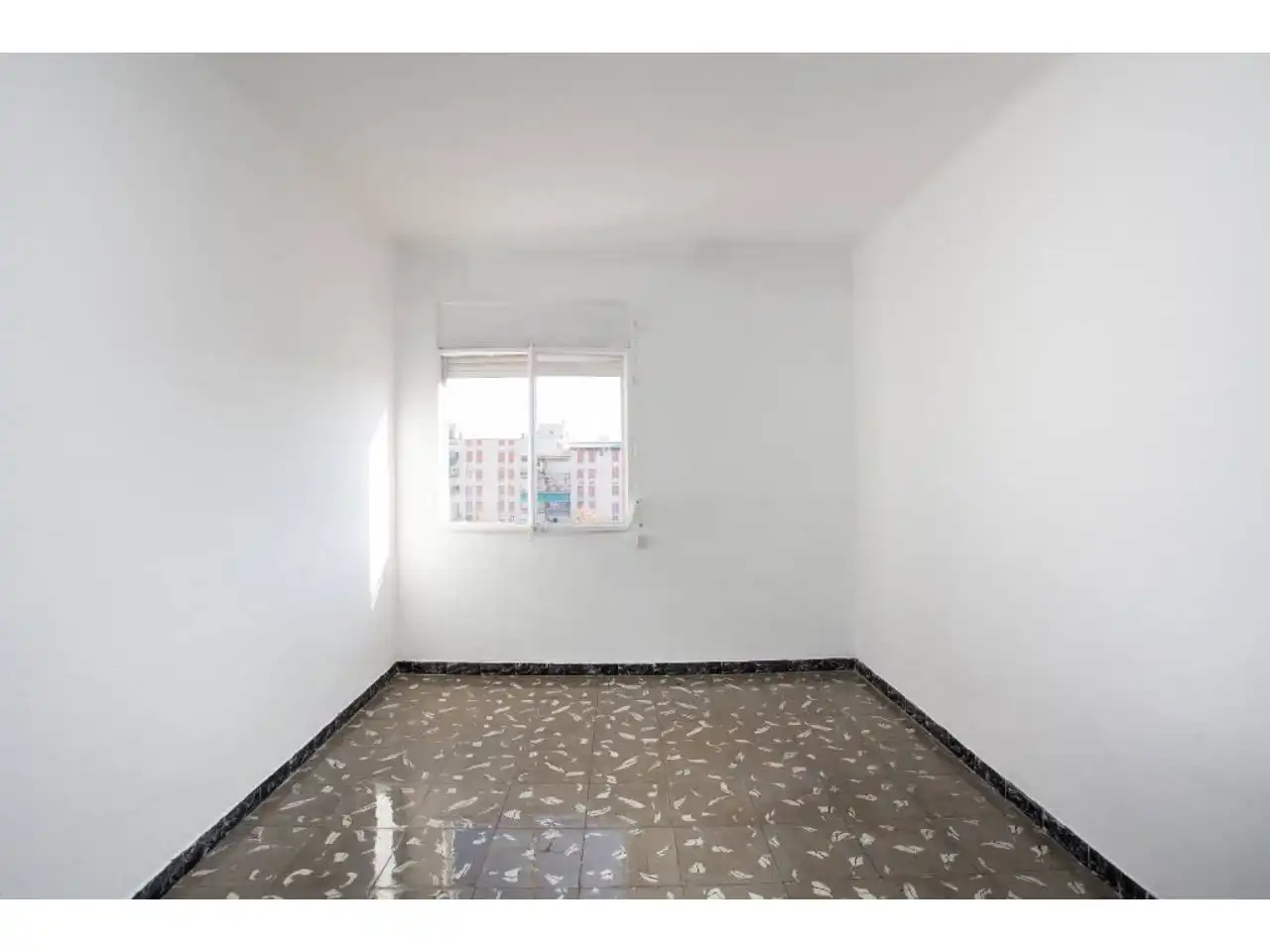 Habitación de Piso en venta en Girona con Balcón
