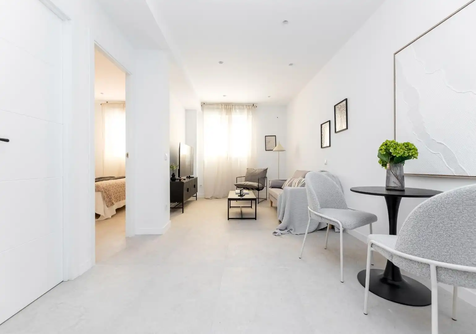 Bedroom of Flat for sale in Granada  with Air Conditioner, Heating and Furnished