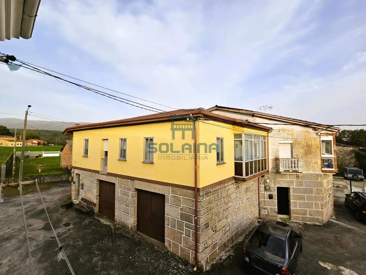 Vista exterior de Casa o xalet en venda en Xunqueira de Espadanedo amb Calefacció i Jardí privat