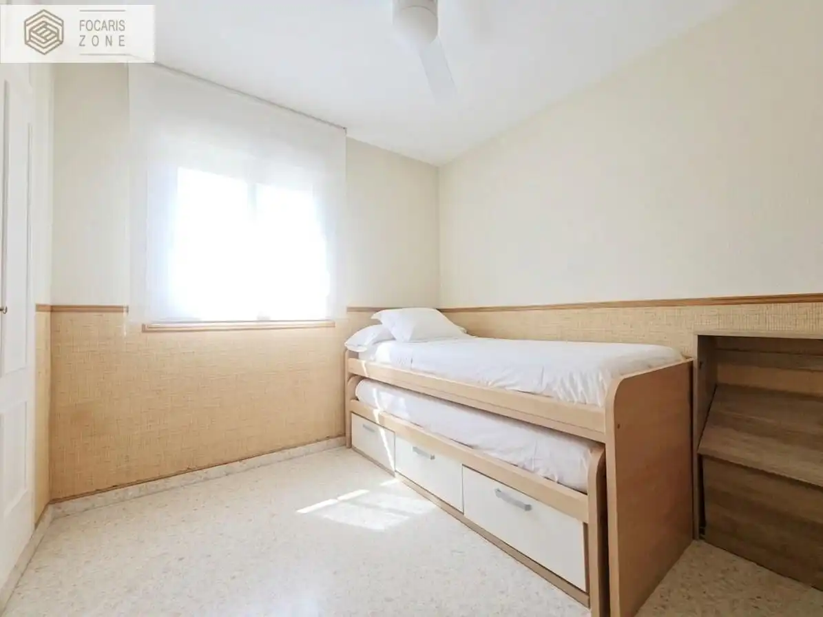 Bedroom of Flat for sale in Málaga  with Air Conditioner, Heating and Private garden