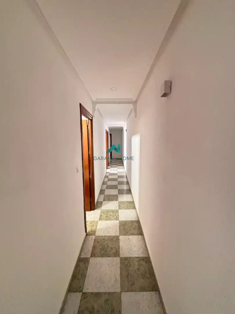 Wohnung zur Miete in Jaén mit Klimaanlage, Möbliert und Balkon